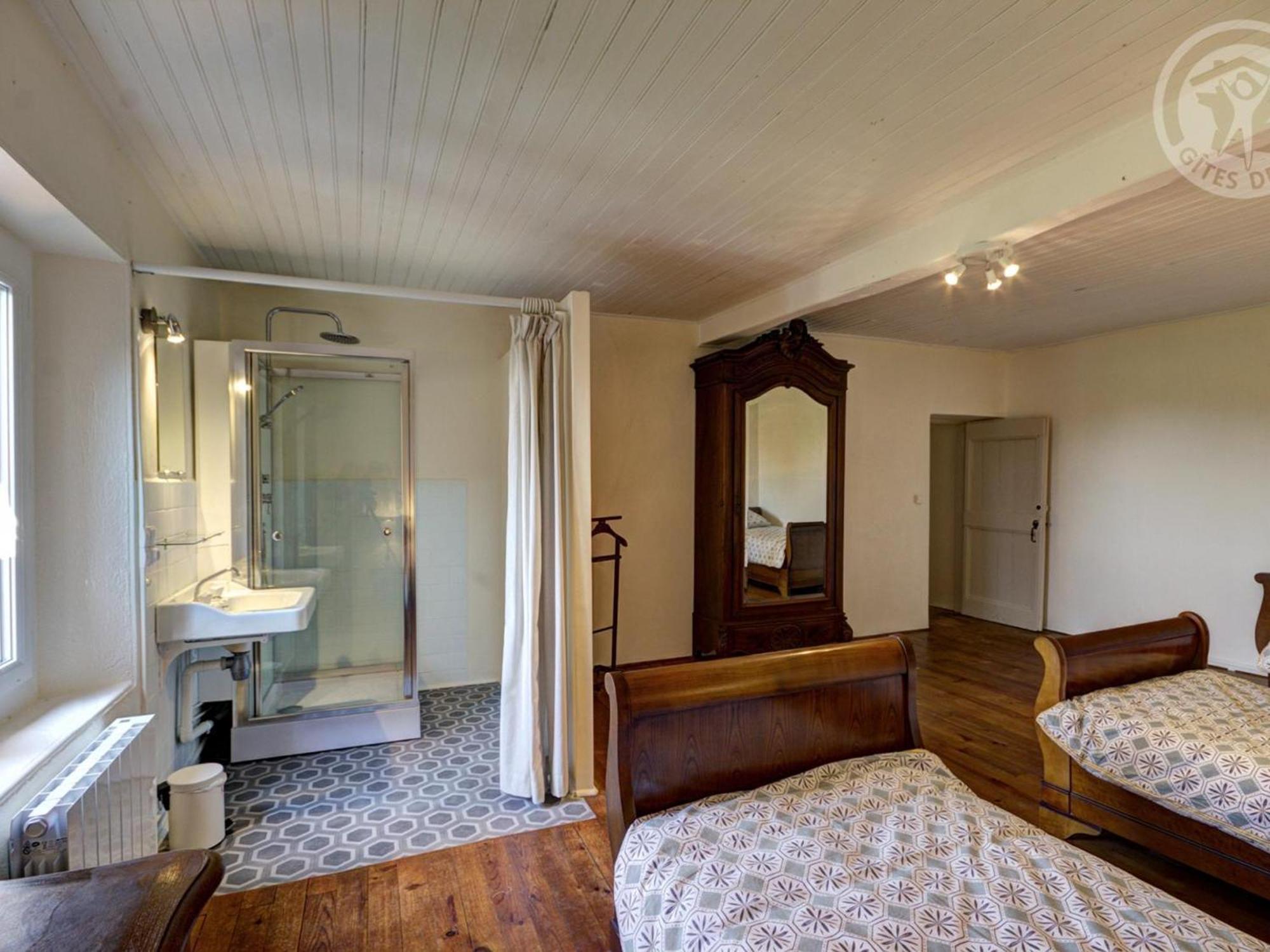 Gîte Montchal, 7 pièces, 14 personnes - FR-1-496-147 Esterno foto